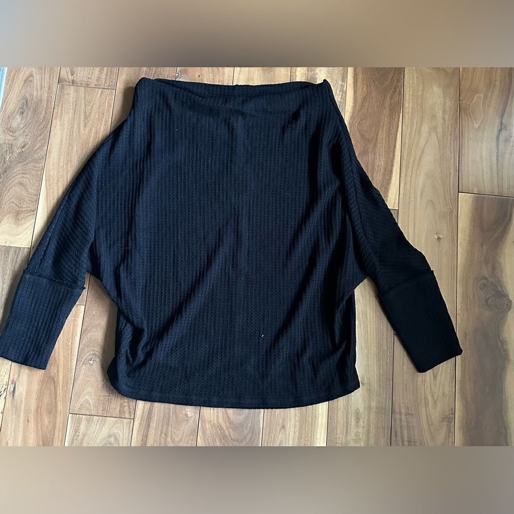 NWT BLACK TOP sz Large